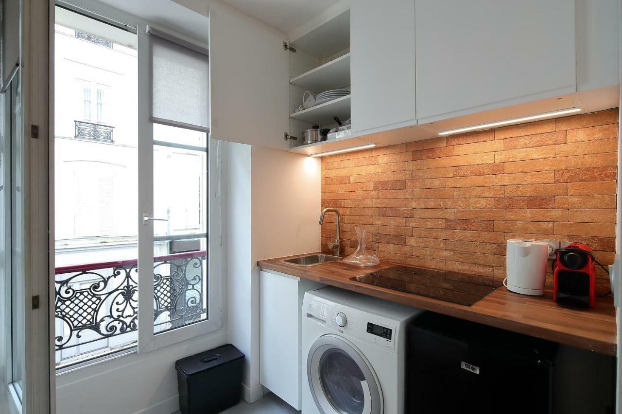 Studio De Charme Proche Tour Eiffel Et Rue Cler Appartamento Parigi Esterno foto
